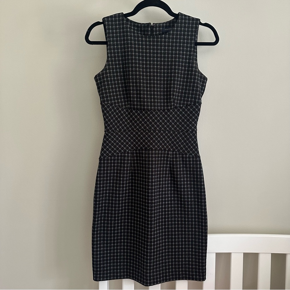 EUC Banana Republic wool shift dress. Size 0